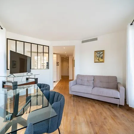 Apartment Wonderful 2 Bedroom Cannes