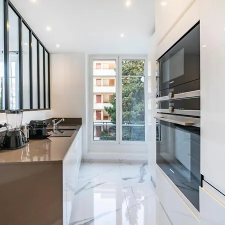 Wonderful 2 Bedroom Cannes