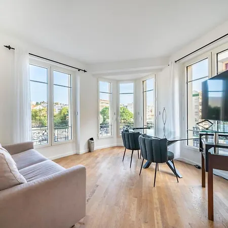 Wonderful 2 Bedroom